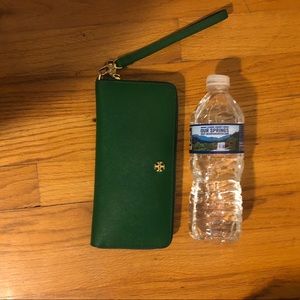 Vibrant green Tory Burch wallet
